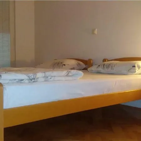 Queen Milica Apartment *